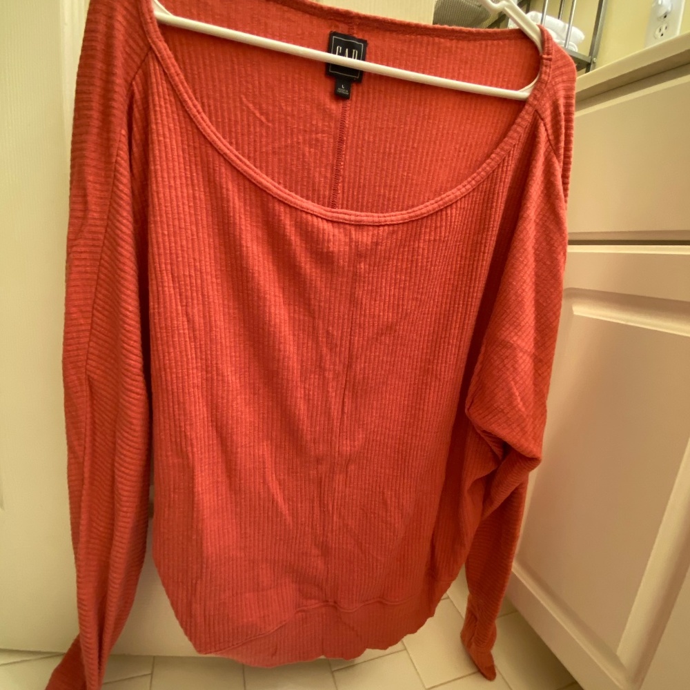 Size large pretty light burnt orange batwing long sleeve sweater
